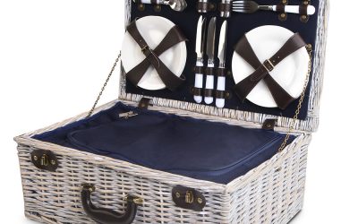 Picnic Basket 6 Person Wicker With Cooler Bag & Blanket